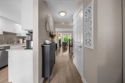 Breakfast Nook Photo of 15879 Alder Place, Surrey, BC