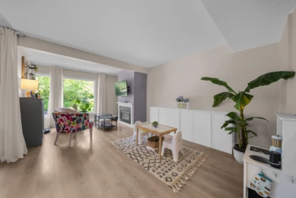 Primary Bedroom Photo of 15879 Alder Place, Surrey, BC
