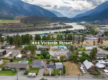 444 Victoria Street, Pemberton, BC, Pemberton — Single Family Residence for sale