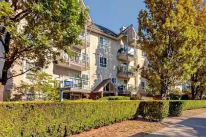 205 8110 120a Street, Surrey, BC, Surrey — Apartment/Condo for sale