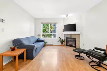 Kitchen Photo of 205 8110 120a Street, Surrey, BC