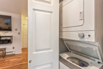 Basement Recreation Room Photo of 101 3270 W 4th Avenue, Vancouver, BC