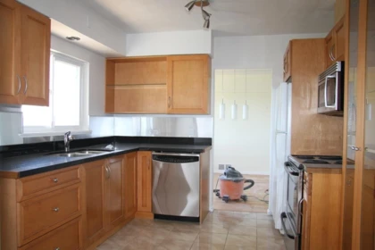Kitchen Island Photo of 4772 Ridgelawn Drive, Burnaby, BC