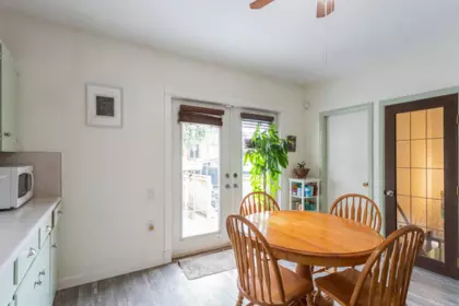 Breakfast Nook Photo of 550 Cassiar Street, Vancouver, BC