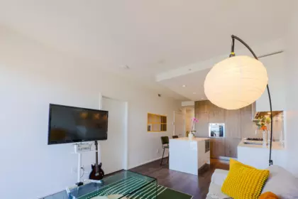 4801 4650 Brentwood Boulevard, Burnaby, BC, Burnaby — Apartment/Condo for sale