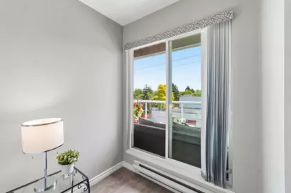 Office / Den Photo of 402 3505 W Broadway, Vancouver, BC