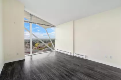 Entry Foyer Photo of 1402 7760 Granville Avenue, Richmond, BC