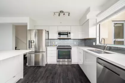 Loft / Bonus Room Photo of 1402 7760 Granville Avenue, Richmond, BC