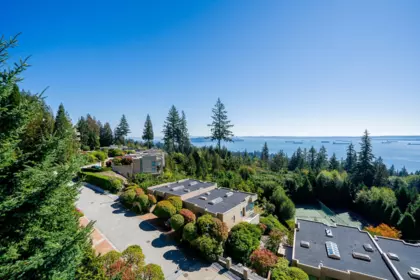 Hot Tub / Spa Photo of 703 3131 Deer Ridge Drive, West Vancouver, BC