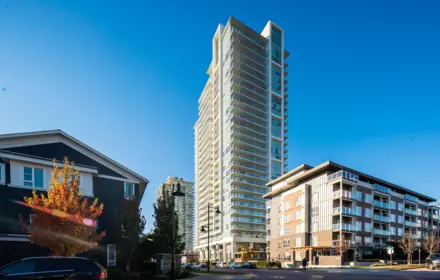 610 525 Foster Avenue, Coquitlam, BC, Coquitlam — Apartment/Condo for sale