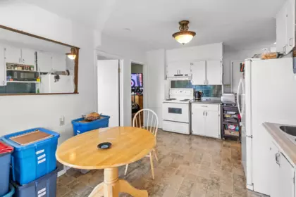 Kitchen Island Photo of 32739 Fraser Crescent, Mission, BC