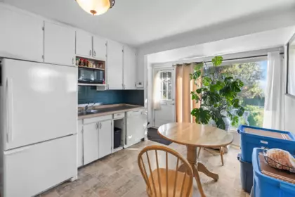 Kitchen Photo of 32739 Fraser Crescent, Mission, BC