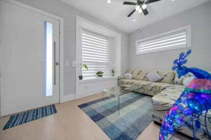 Family Room Photo of 13001 59 Avenue, Surrey, BC