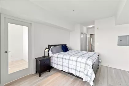 Entry Foyer Photo of 202 14200 Riverport Way, Richmond, BC