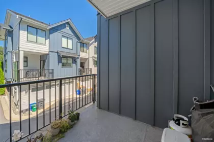 Basement Recreation Room Photo of 9 1871 165a Street, Surrey, BC