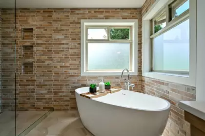 Hot Tub / Spa Photo of 9709 Crown Crescent, Surrey, BC