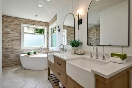 Swimming Pool Photo of 9709 Crown Crescent, Surrey, BC