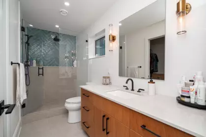 Hallway Photo of 20376 40a Avenue, Langley, BC