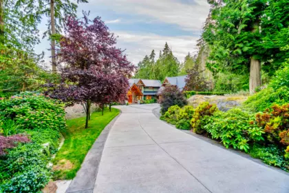 949 Arbutus Bay Lane, Bowen Island, BC, Bowen island — Single Family Residence for sale