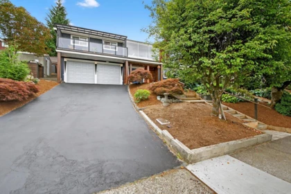 1052 Corona Crescent, Coquitlam, BC, Coquitlam — Single Family Residence for sale