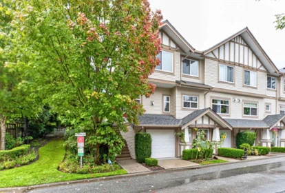 Exterior Rear Photo of 20 2678 King George Boulevard, Surrey, BC