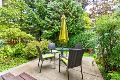 Office / Den Photo of 20 2678 King George Boulevard, Surrey, BC