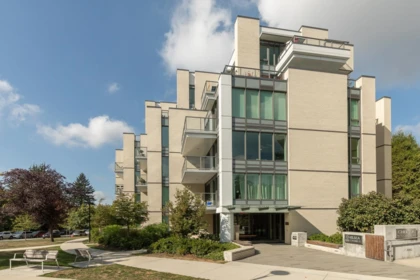 Hot Tub / Spa Photo of 307 4685 Cambie Street, Vancouver, BC