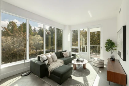 Living Room Photo of 307 4685 Cambie Street, Vancouver, BC