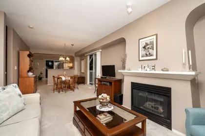 Breakfast Nook Photo of 14 8775 161 Street, Surrey, BC