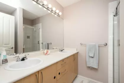 Entry Foyer Photo of 14 8775 161 Street, Surrey, BC