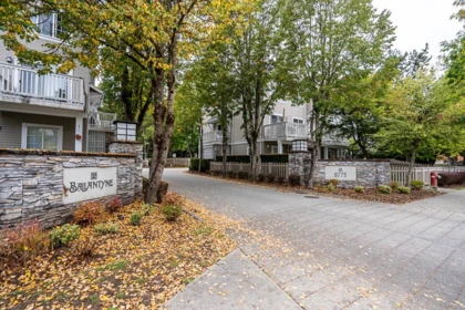 14 8775 161 Street, Surrey, BC, Surrey — Townhouse for sale