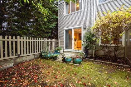Garden / Landscaping Photo of 14 8775 161 Street, Surrey, BC