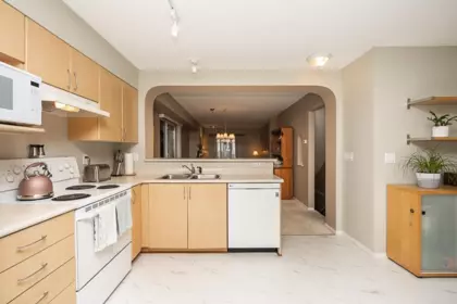 Guest Bathroom Photo of 14 8775 161 Street, Surrey, BC