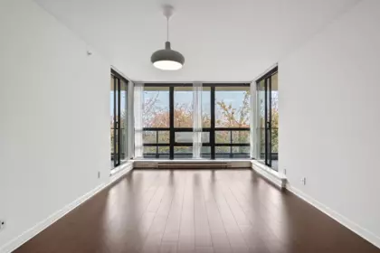 304 933 Hornby Street, Vancouver, BC, Vancouver — Apartment/Condo for sale