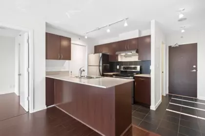 Kitchen Island Photo of 304 933 Hornby Street, Vancouver, BC