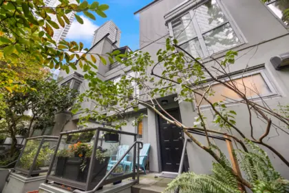 203 501 Pacific Street, Vancouver, BC, Vancouver — Townhouse for sale