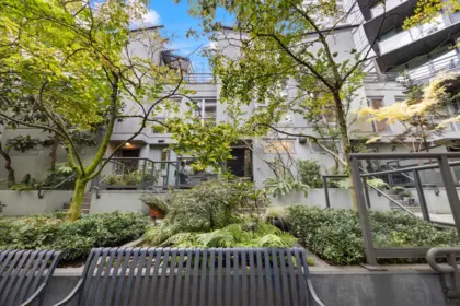 203 501 Pacific Street, Vancouver, BC, Vancouver — Townhouse for sale