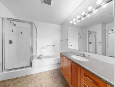 Primary Bedroom Photo of 204 131 W 3rd Street, North Vancouver, BC