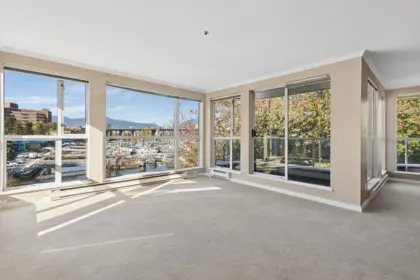 305 1551 Mariner Walk, Vancouver, BC, Vancouver — Apartment/Condo for sale