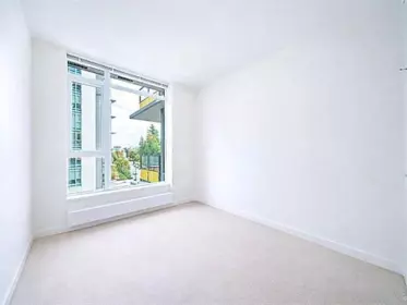 401 8850 University Crescent, Burnaby, BC, Burnaby — Apartment/Condo for sale