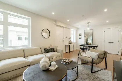 2688 E 8th Avenue, Vancouver, BC, Vancouver — Townhouse for sale