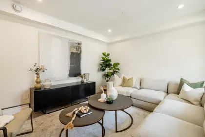 2688 E 8th Avenue, Vancouver, BC, Vancouver — Townhouse for sale