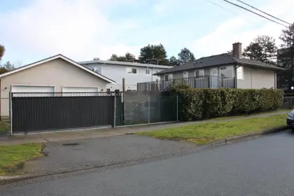 7511 Rosewood Street, Burnaby, BC, Burnaby — Single Family Residence for sale