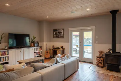 1444 Moondance Place, Gibsons, BC, Gibsons — Single Family Residence for sale