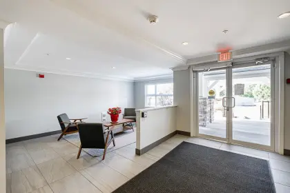 215 5020 221a Street, Langley, BC, Langley — Apartment/Condo for sale