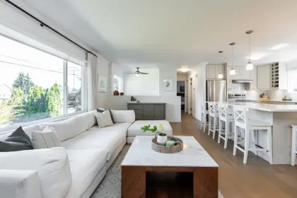 1587 Stayte Road, White Rock, BC, White rock — Single Family Residence for sale