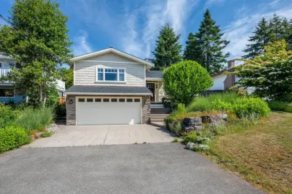 13715 Coldicutt Avenue, White Rock, BC, White rock — Single Family Residence for sale