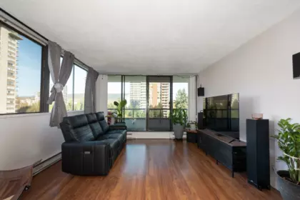 1202 9521 Cardston Court, Burnaby, BC, Burnaby — Apartment/Condo for sale