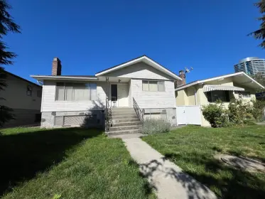705 W 69th Avenue, Vancouver, BC, Vancouver — Single Family Residence for sale