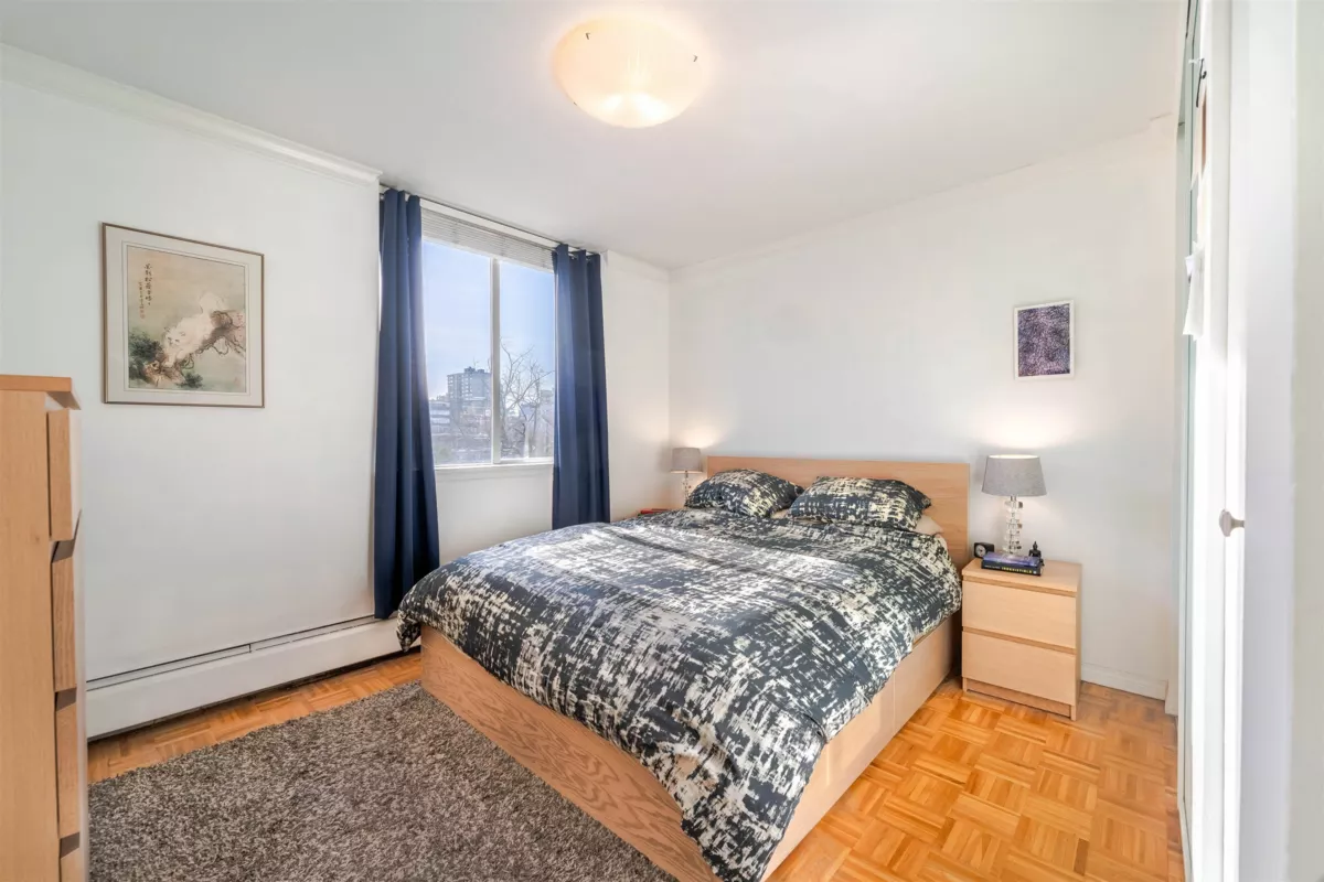 Family Room Photo of 605 1251 Cardero Street, Vancouver, BC